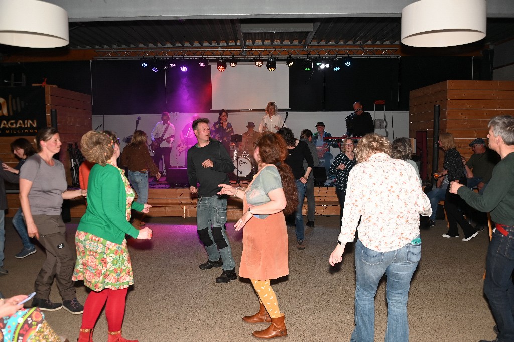 ../Images/Bus club meeting voorjaar 2023 090.jpg